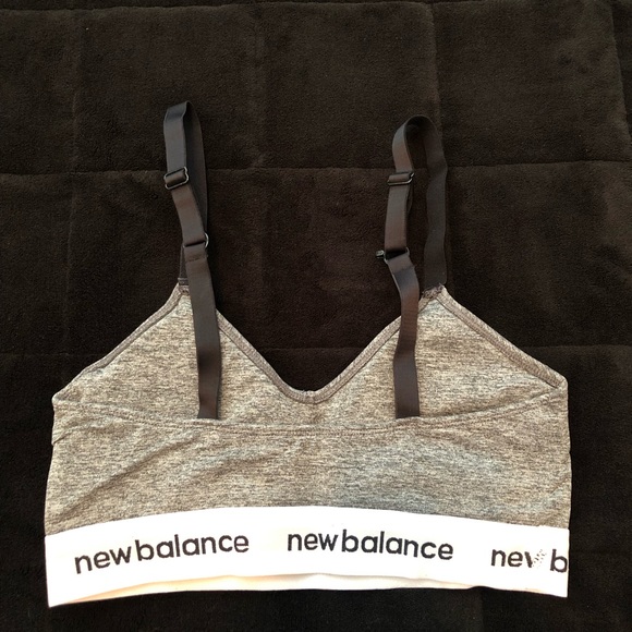 New balance sports top - Picture 3 of 4